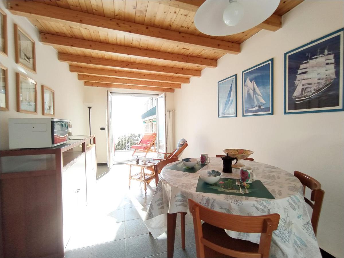 Monia House Sea View Apartment Леванто Екстериор снимка