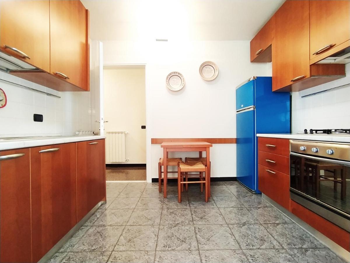 Monia House Sea View Apartment Леванто Екстериор снимка