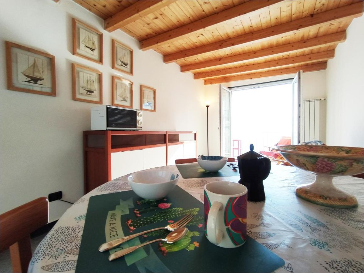 Monia House Sea View Apartment Леванто Екстериор снимка